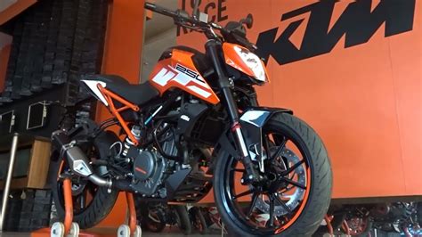 Walkaround 2017 Ktm Duke 250 First Impression Exhaust Details Review Youtube