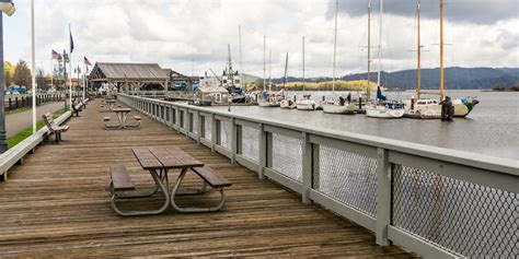 Coos Bay Boardwalk - Oregon