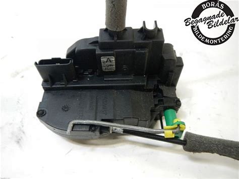 80501EB30A : Dørlås - Autoparts24