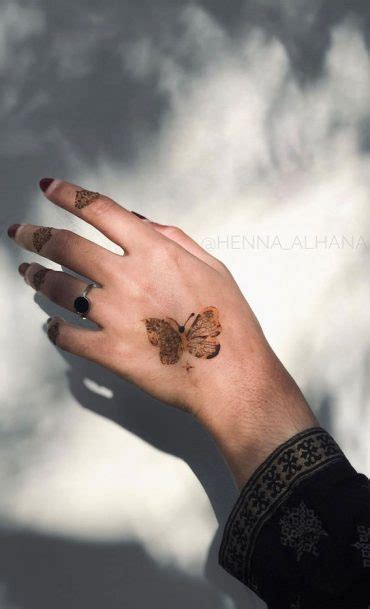 35 Beautiful Henna Design Ideas Simply Gorgeous Butterfly