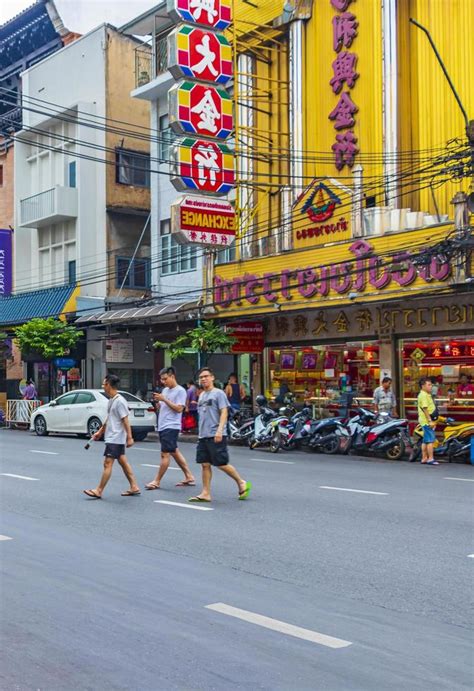 Ratchathewi Bangkok Thailand Heavy Traffic In China Town On