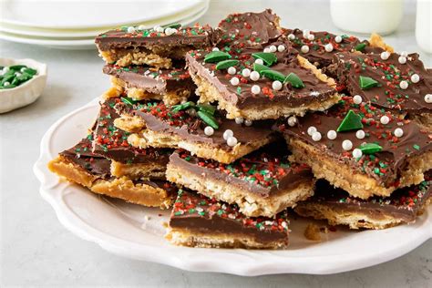 Christmas Cracker Candy Recipe