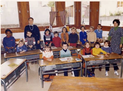 Photo De Classe CP De 1977 ECOLE CHARLES PEGUY Copains D Avant