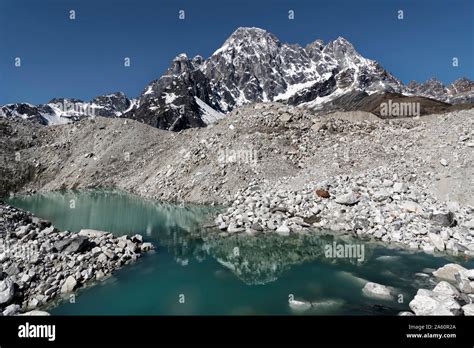 Ngozumba Glacier Cho Oyu Sagarmatha National Park Everest Base Camp