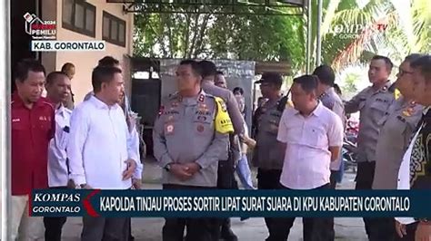 Kapolda Tinjau Proses Sortir Lipat Surat Suara Di Kpu Kabupaten