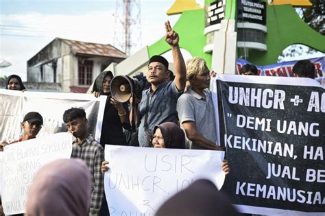 Warga Aceh Minta PBB Dan UNHCR Pindahkan Pengungsi Rohingya