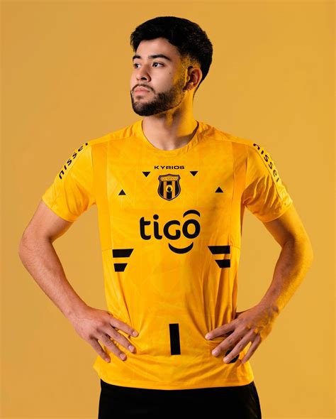 Nova camisa especial do Club Guaraní 2023 2024 Kyrios MDF