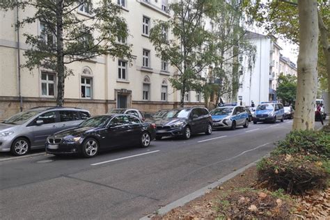 Wiesbadenaktuell Bewaffneter Mann löst in Wiesbaden mehrstündigen