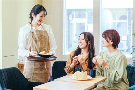 「退店時に『ごちそうさま』」「食べ終わった皿を重ねる」はマナー？ Sns上で議論白熱「飲食店でのマナーだと思うこと」ランキング発表 オトナンサー