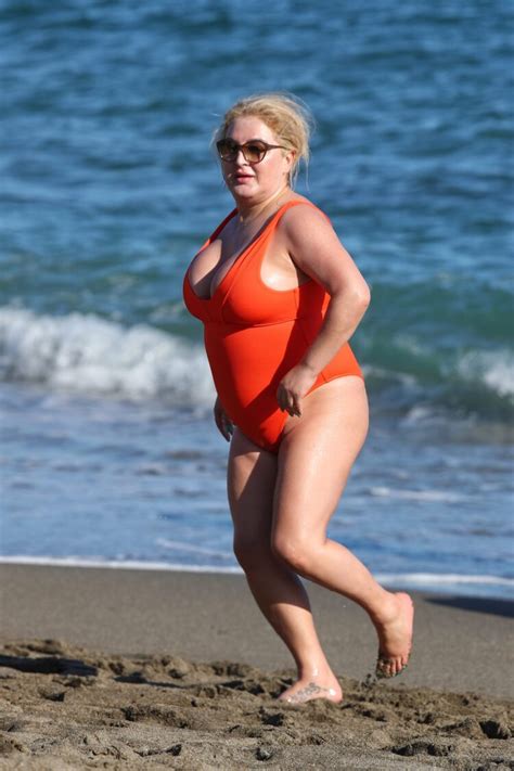 10 Hot Sexy Nadia Almada Bikini Pics