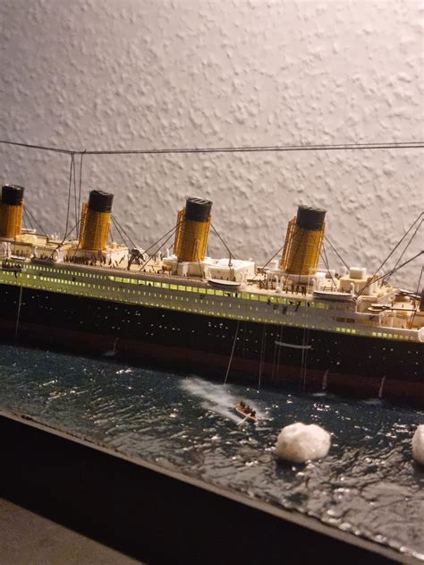 Handcrafted Titanic Model Icy Waters Diorama - Etsy