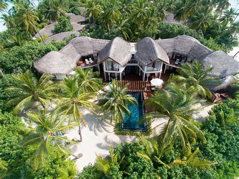 Luxury Maldives Beach Holidays Constance Halaveli Flagstone Travel