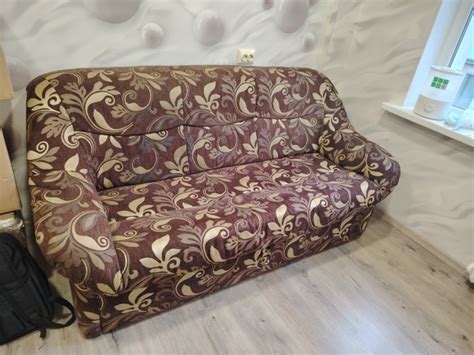 Продам диван 140*190. Цена 60 руб. Продам компьютерный стол в отличном ...