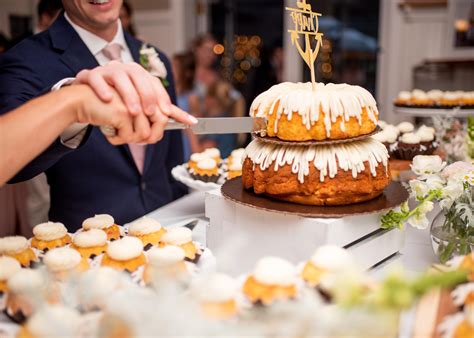 Nothing bundt cakes wedding 60 photos - Vianawedding.com