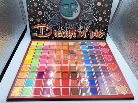 PALETA DE SOMBRAS NAKED DREAM OF ME 105 COLORES Te Amaranto