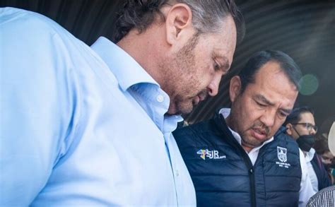 Roberto Cabrera En Equipo Con Mauricio Kuri Entrega Apoyos Del