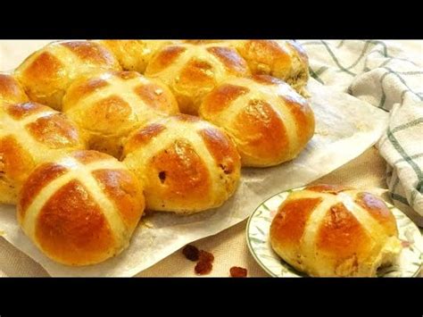 Hot Cross Buns Ricetta In Italiano Dei Panini Dolci Di Pasqua Tipici