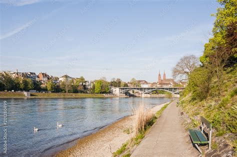 Basel Stadt Altstadt Basel Stadt Rhein Rheinufer Fluss Kleinbasel