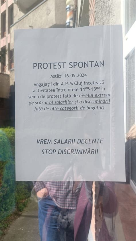 Angaja Ii De La Protec Ia Mediului Cluj Protesteaz Mpotriva