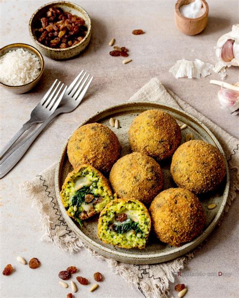 Arancini Di Riso Agli Spinaci Con Uvetta E Pinoli Ricetta Sfiziosa E