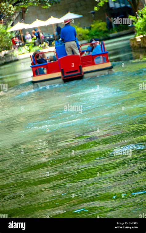 River Walk tour boat on Paseo del Rio in downtown San Antonio, Texas, USA Stock Photo - Alamy