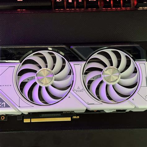 Asus Dual Geforce Rtx™ 4070 White Oc Edition 12gb Gddr6x Jawa