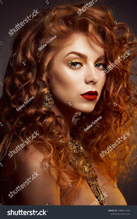 5 422 Nude Redheads Images Stock Photos Vectors Shutterstock