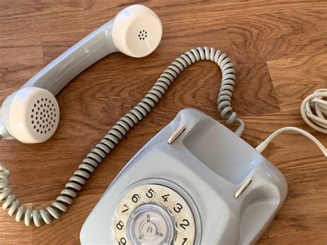 W Hlscheibentelefon Zellweger Uster Vintage Ptt Kaufen Auf Ricardo