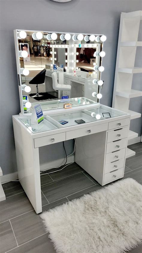 LX-26W 8 DRAWER LUXURY BLUETOOTH VANITY WHITE