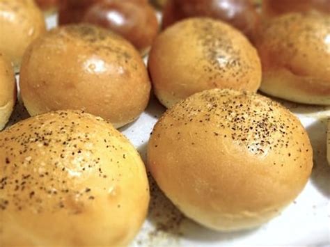 Attractive Homemade Burger Buns - Honest Cooking