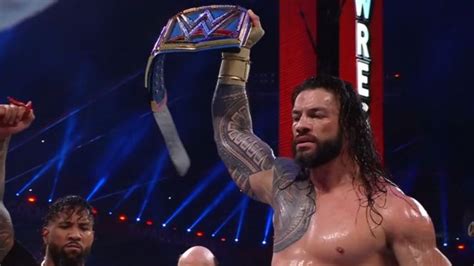 Roman Reigns Mantiene El Campeonato Universal En Gran Estelar De