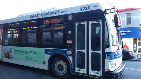 MTA Bus 2009 Orion VII Next Gen Hybrid 4220 Ex NYCT On The Q35