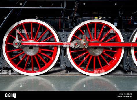 Steam Locomotive Driving Wheels Hi Res Stock Photography And Images Alamy