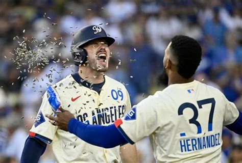 Teoscar Hernández Explains Sunflower Seeds Celebration For Dodgers Home