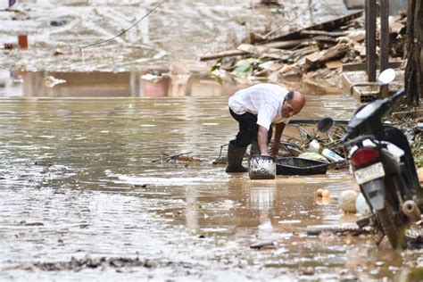 Desbordamiento del río Acre en Cobija familias retornan a sus hogares