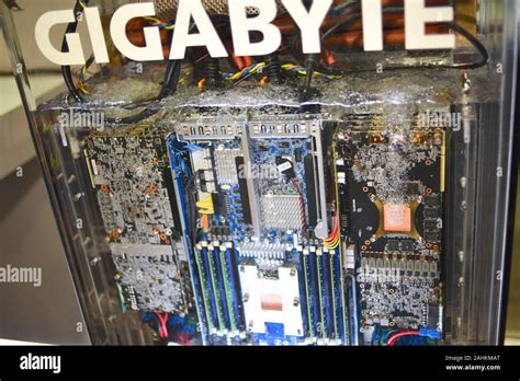 GIGABYTE Server Shows Two Phase Immersion Liquid Cooling On 46 OFF