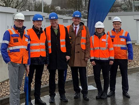 Megabatterie In Betrieb Genommen Meilenstein Auf Dem Weg Zur