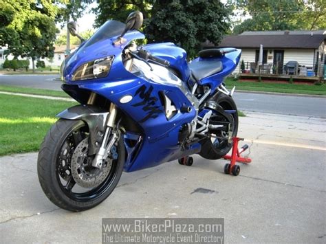 1999 Yamaha YZF R1 Moto ZombDrive