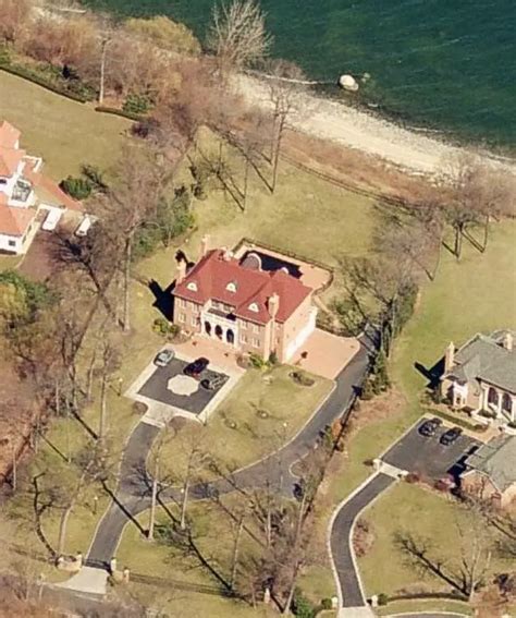 Sean Hannity House Profile Long Island House Pictures Rare Facts And Info About Sean Hannity