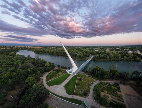 Redding Ca S Sundial Bridge Celebrates 20th Anniversary