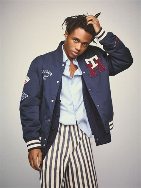 Tommy Hilfiger Classics Reborn Dazed