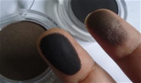 The Body Shop Color Crush Eyeshadows Review Swatches New Love Makeup