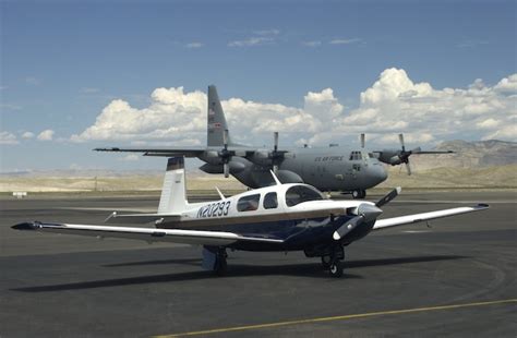 Grand Junction Walker Field Airport (GJT)