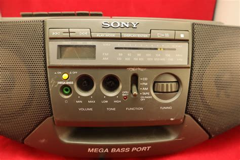 Sony Cfd V15 Am Fm Cassette Recorder Cd Player Mega Bass Portable Radio Boom Box Ebay