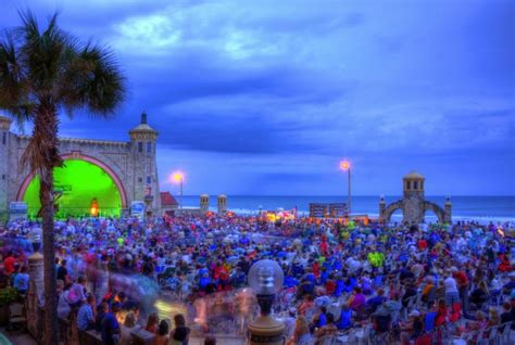 Experience The Vibrant Summer Concerts At Daytona Beach Bandshell