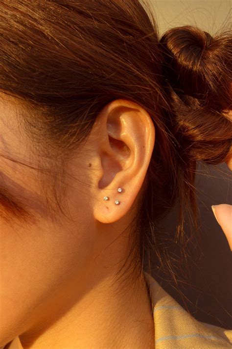 Kathryn Bernardo Ear Piercing Thelist Best Hairstyles Of The Month