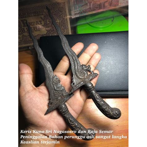 Jual Keris Kuno Raja Semar Dan Nagasosro Peninggalan Dari Kutai Asli