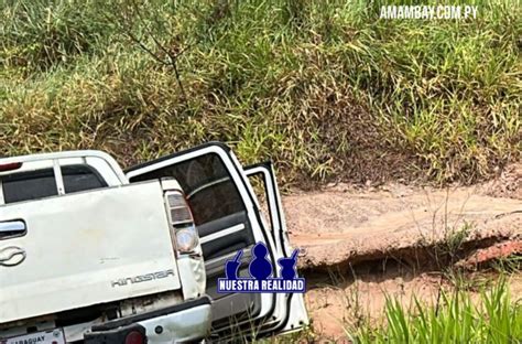 Sube A Dos Los Fallecidos En Ca Da De Camioneta Al Costado De Una Ruta