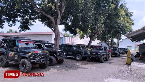 Ratusan Jeep Yang Didesain Khusus Untuk Wisatawan Gunung Bromo Kembali