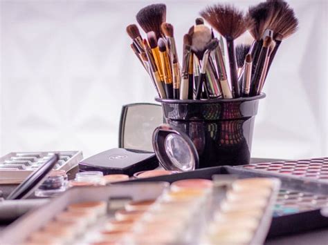 C Mo Limpiar Las Brochas De Maquillaje En Casa